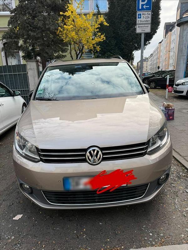 Gebraucht VW Touran 140 PS (102 kW) 2012 Gelb Van / Kleinbus