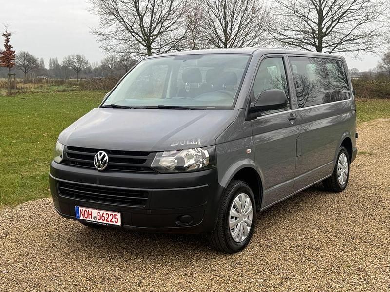 Gebraucht VW Transporter 102 PS (75 kW) 2014 Grau Van