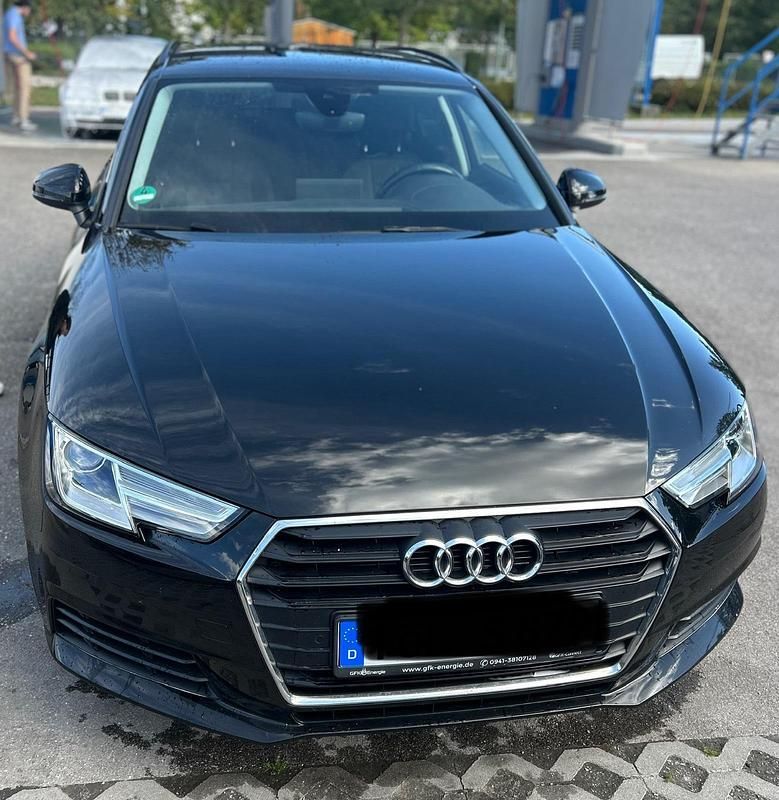 Schwarz Gebraucht 2017 Audi A4 Kombi | 16.000 € (Guter Preis) - Bild 1/4