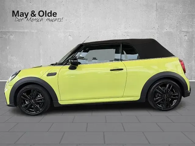Gebraucht Mini Cooper Cabriolet 136 PS (100 kW) 2022 Gelb Cabrio