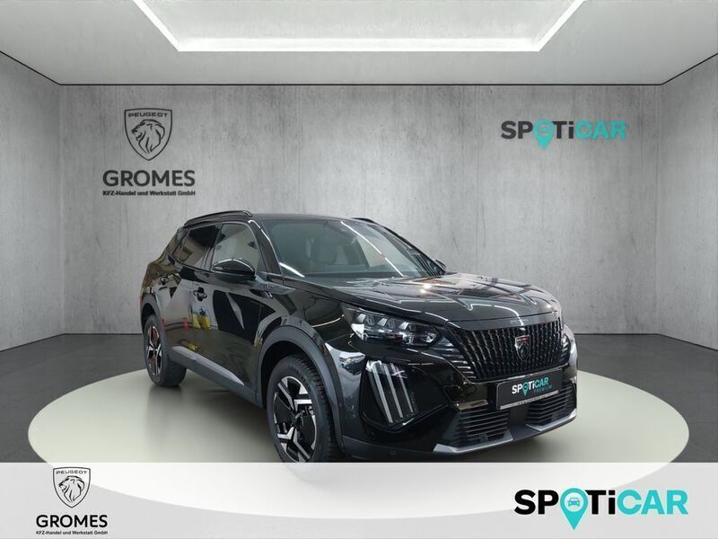 Schwarz perla nera (metallic) Gebraucht 2024 Peugeot 2008 GT SUV | 22.490 € (Etwas zu teuer) - Bild 1/4