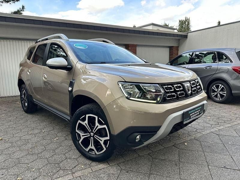 Gold Gebraucht 2019 Dacia Duster Prestige SUV | 12.450 € (Superpreis) - Bild 1/4