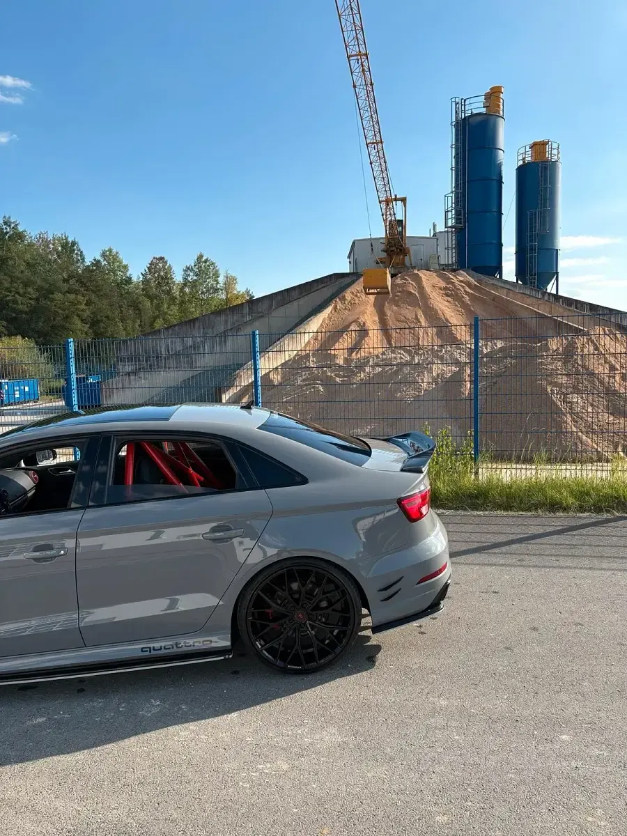 Gebraucht Audi RS3 Ambiente 470 PS (345 kW) 2019 Grau Limousine