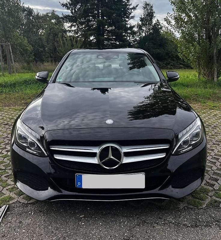 Schwarz Gebraucht 2016 Mercedes C220 Avantgarde Limousine | 16.500 € (Superpreis) - Bild 1/4