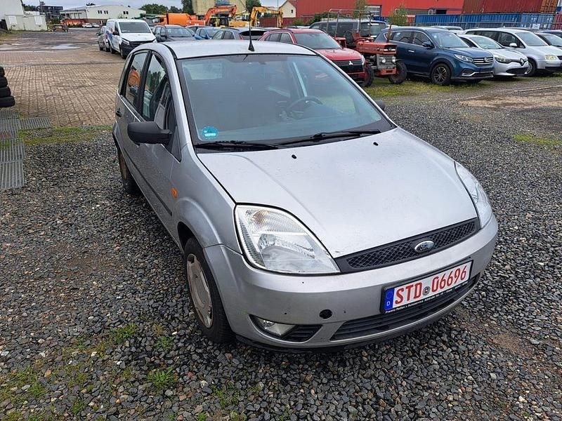 Gebraucht Ford Fiesta 75 PS (55 kW) 2005 Silber Kleinwagen