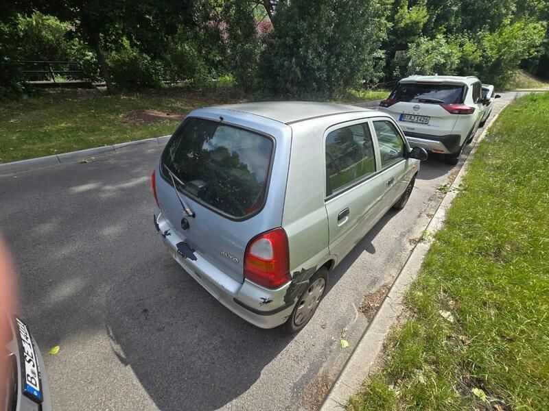 Silber Gebraucht 2004 Suzuki Alto Kleinwagen | 600 € - Bild 1/2