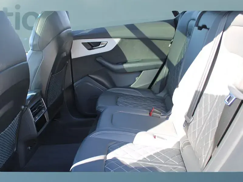 Gebraucht Audi SQ8 507 PS (372 kW) 2021 Schwarz SUV