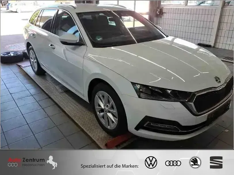 Gebraucht Skoda Octavia 2023 Weiss