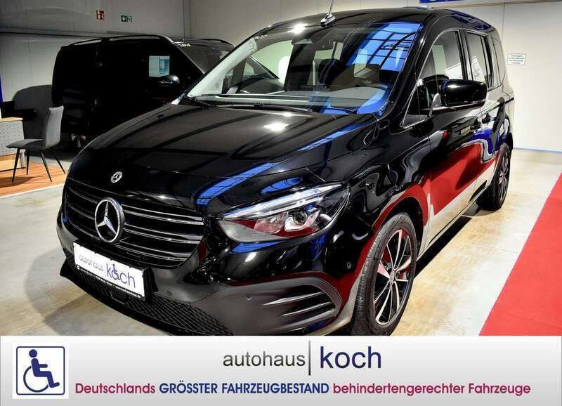 Loparitschwarz Gebraucht 2024 Mercedes 180 Progressive Limousine | 58.980 € - Bild 1/4