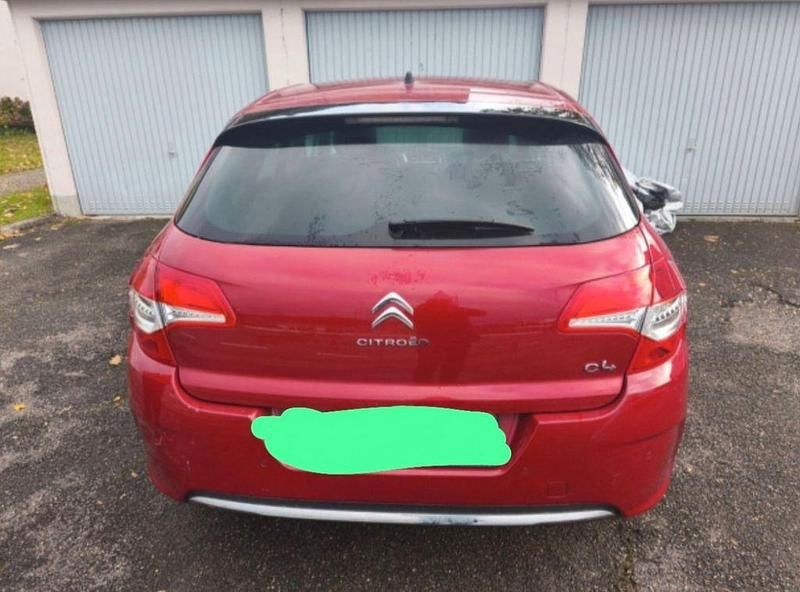 Gebraucht Citroën C4 Tendance 120 PS (88 kW) 2011 Rot Limousine