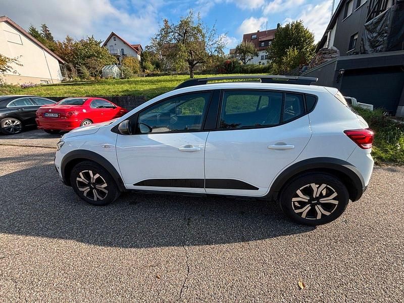 Gebraucht Dacia Sandero Expression 91 PS (66 kW) 2023 Weiß Kleinwagen