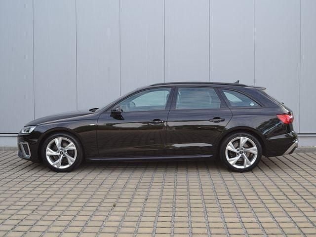 Gebraucht Audi A4 S-Line 150 PS (110 kW) 2021 Schwarz Kombi