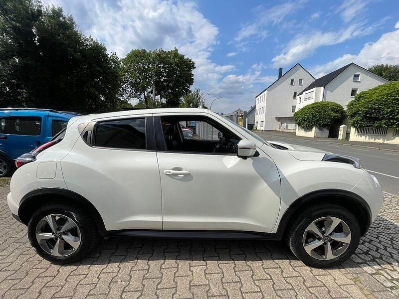 Gebraucht Nissan Juke N-Connecta 113 PS (83 kW) 2019 Weiß SUV