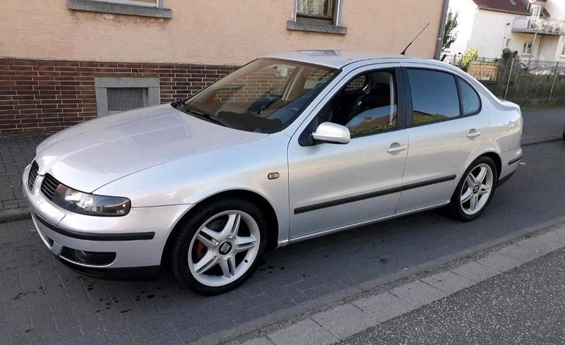 Second-hand Seat Toledo 150 CP (110 kW) 1999 Argintiu Berlinǎ