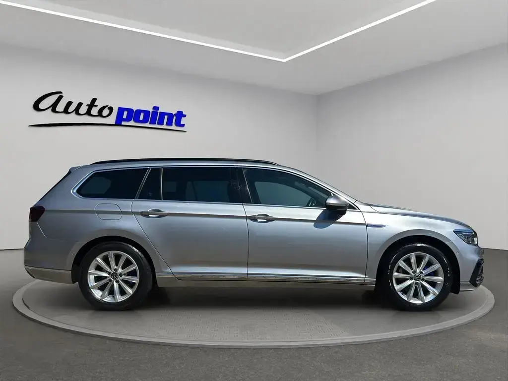 Gebraucht VW Passat GTE 218 PS (160 kW) 2022 Silber Kombi