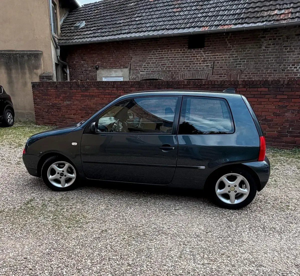 Gebraucht VW Lupo 60 PS (44 kW) 2004 Grau Kleinwagen
