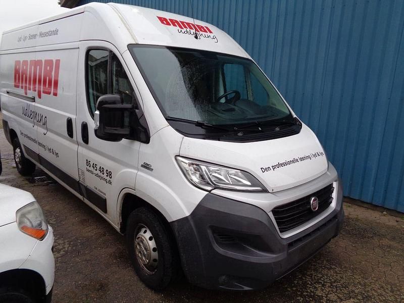 Gebraucht Fiat Ducato 131 PS (96 kW) 2015 Weiß Van