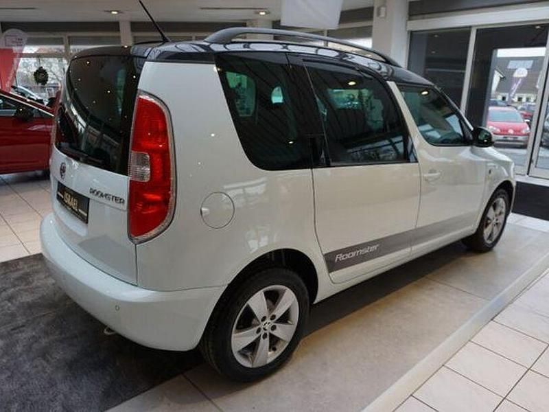 Gebraucht Skoda Roomster Fresh 86 PS (63 kW) 2014 Weiß Van / Kleinbus