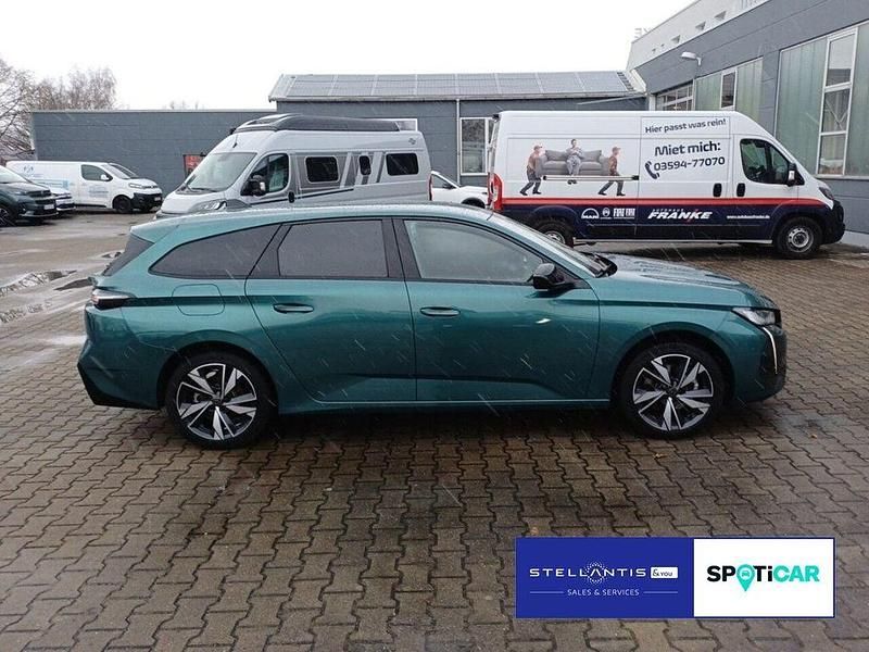 Gebraucht Peugeot 308 SW Allure 131 PS (96 kW) 2023 Blau Kombi
