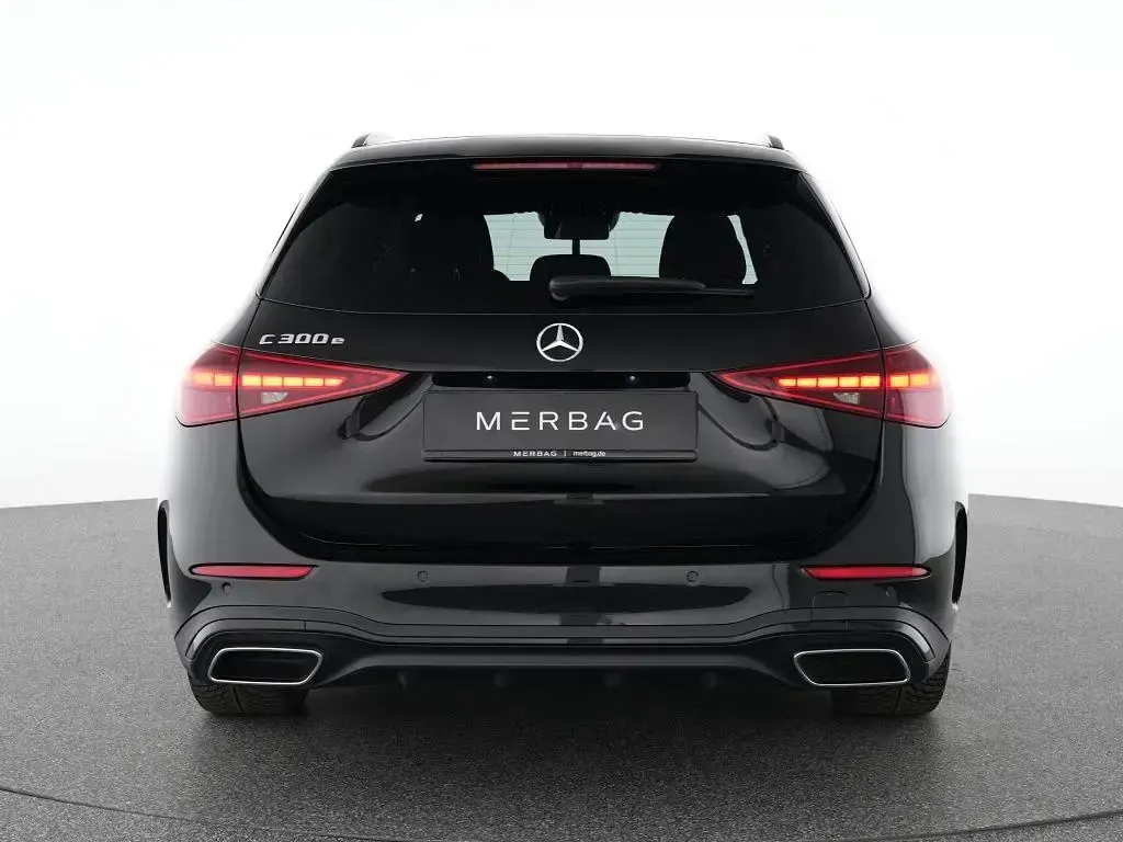 Gebraucht Mercedes GLB200 150 PS (110 kW) 2022 Schwarz SUV