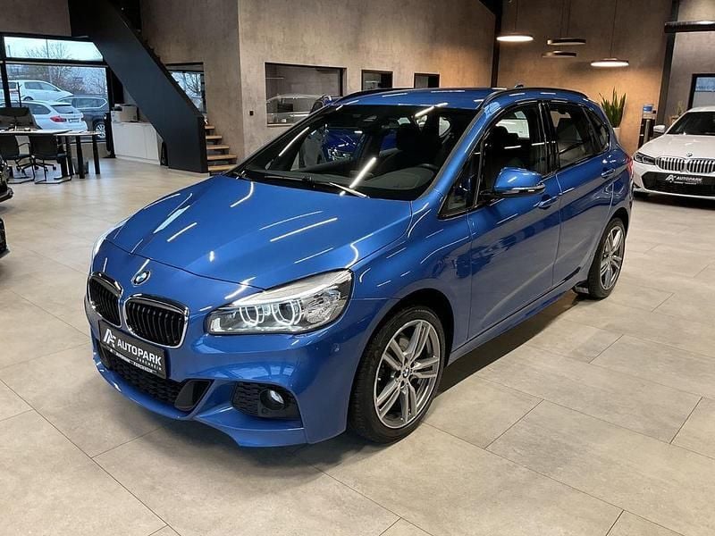 Gebraucht BMW 220 Active Tourer M Sport 192 PS (141 kW) 2017 Blau Van / Kleinbus