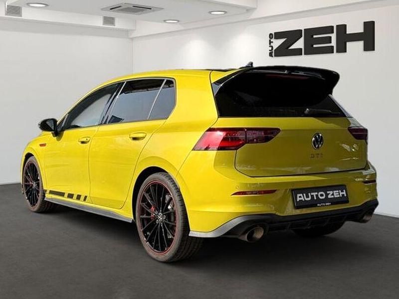 Gebraucht VW Golf VIII Style 301 PS (221 kW) 2023 Limonengelb Limousine