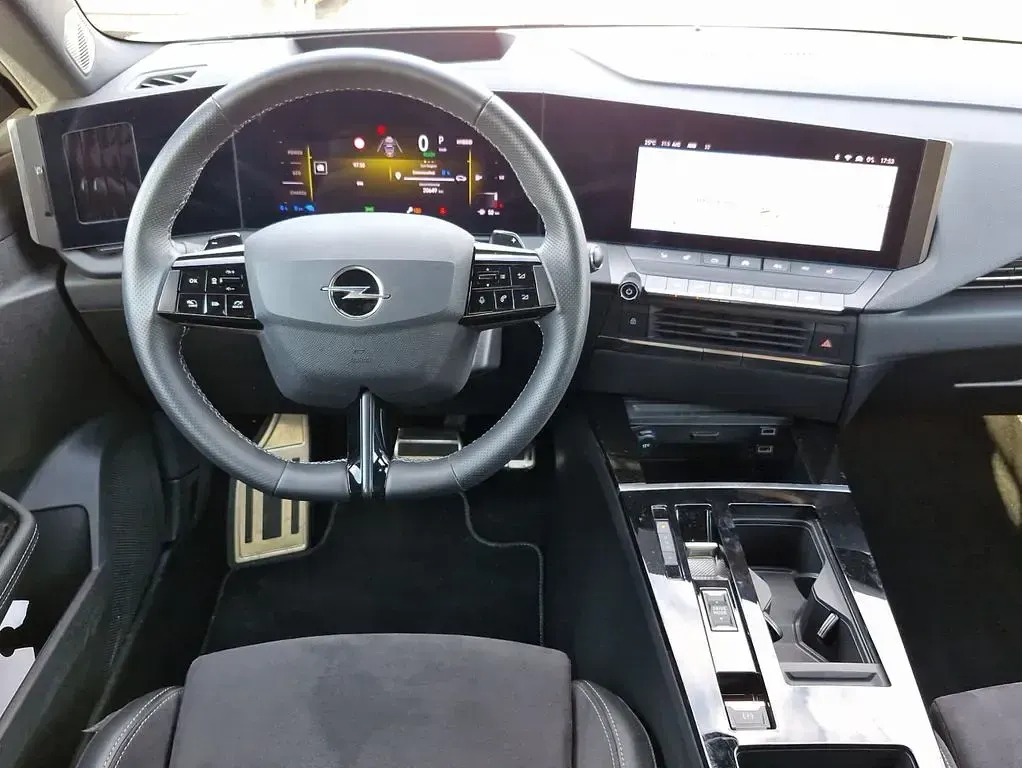 Gebraucht Opel Astra GSe 224 PS (164 kW) 2023 Weiß Kleinwagen