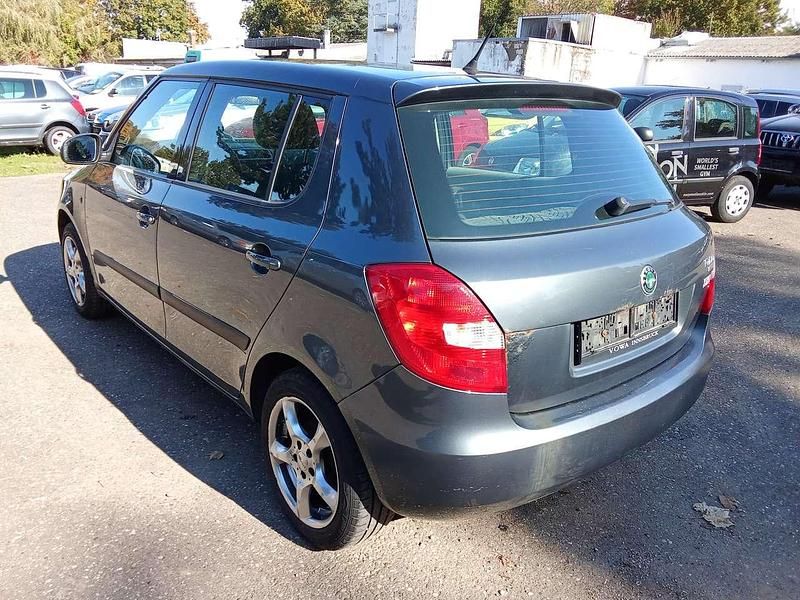 Gebraucht Skoda Fabia Ambiente 69 PS (50 kW) 2007 Anthracite grau mettalic Kleinwagen