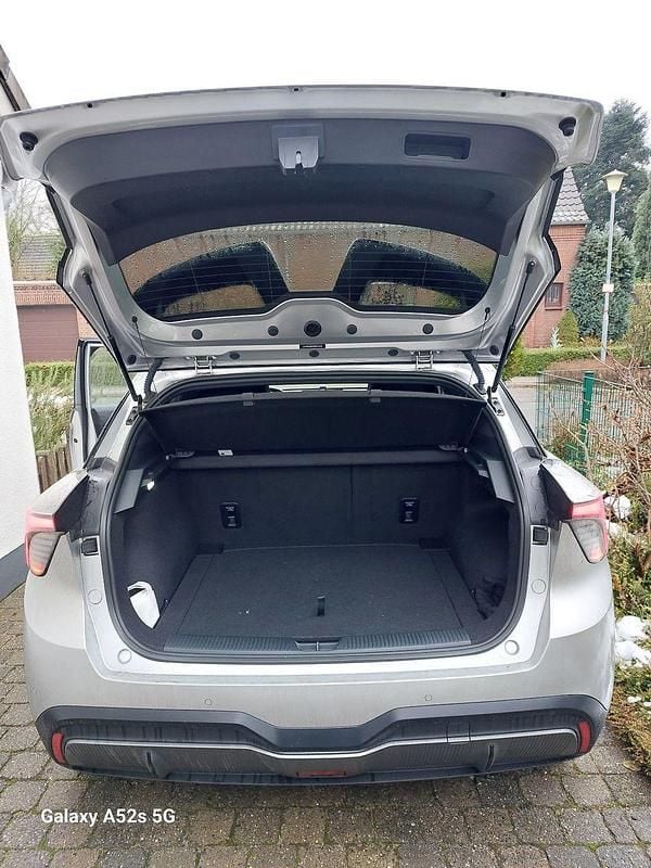 Gebraucht MG MG4 EV Luxury 150 kW (204 PS) 2023 Silber Kleinwagen