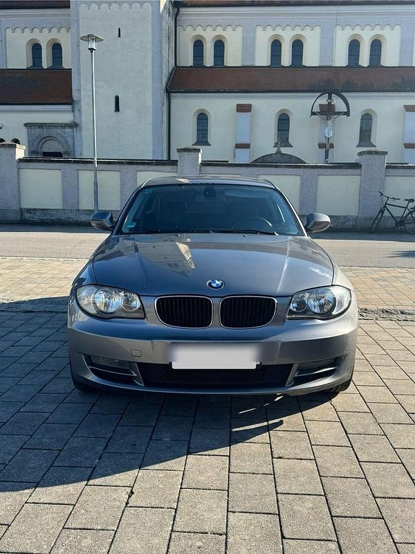 Gebraucht 2010 BMW 120 Coupé Coupé | 8.200 € (Fairer Preis) - Bild 1/4
