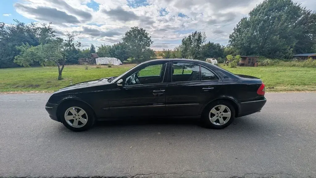 Gebraucht Mercedes E280 Elegance 231 PS (169 kW) 2008 Schwarz Limousine
