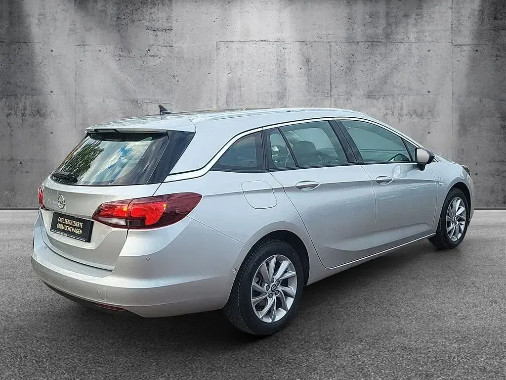 Usata Opel Astra Elegance 122 CV (89 kW) 2022 Argento Utilitaria