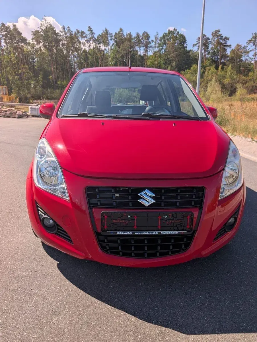 Gebraucht Suzuki Splash Club 94 PS (69 kW) 2014 Rot Kleinwagen