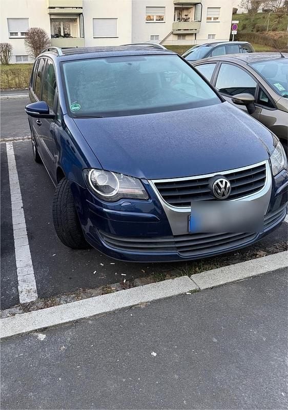 Blau Gebraucht 2009 VW Touran Highline Van / Kleinbus | 2.500 € (Superpreis) - Bild 1/4