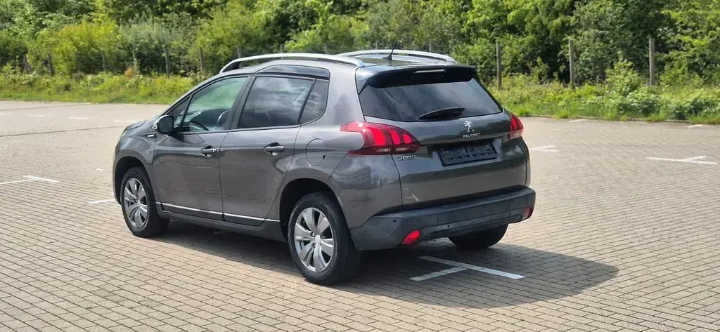Gebraucht Peugeot 2008 Style 83 PS (61 kW) 2018 Grau SUV