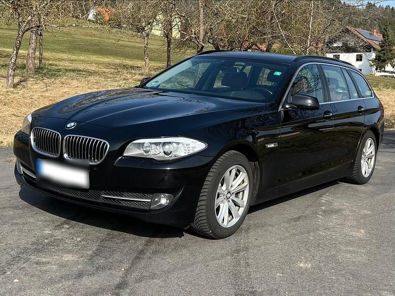 Second-hand BMW 525 218 CP (160 kW) 2012 Negru Break