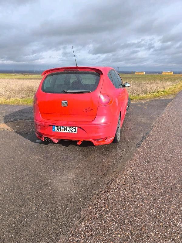 Gebraucht Seat Altea 140 PS (102 kW) 2006 Rot Van / Kleinbus