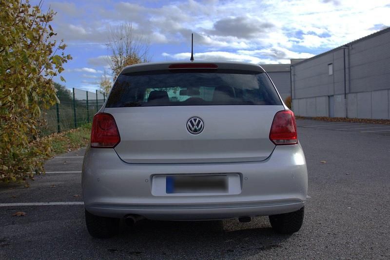 Gebraucht VW Polo Team 105 PS (77 kW) 2010 Silber Kleinwagen