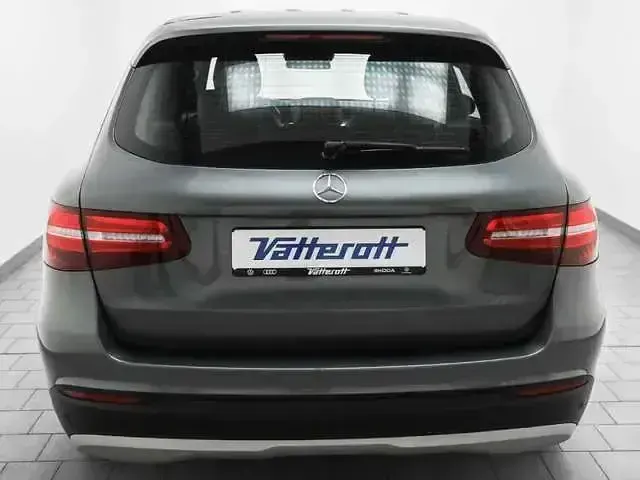 Gebraucht Mercedes GLC300 245 PS (180 kW) 2018 Grau SUV