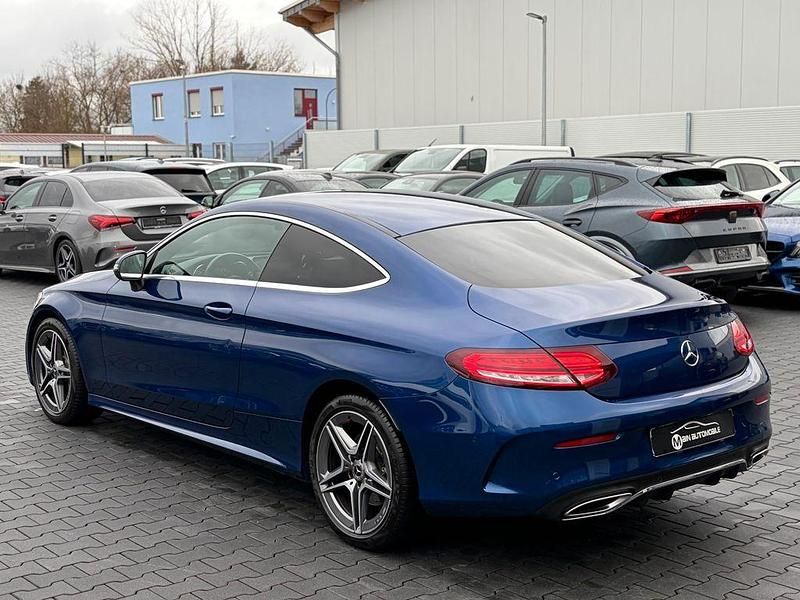 Gebraucht Mercedes C300 AMG 258 PS (189 kW) 2018 Blau Coupé
