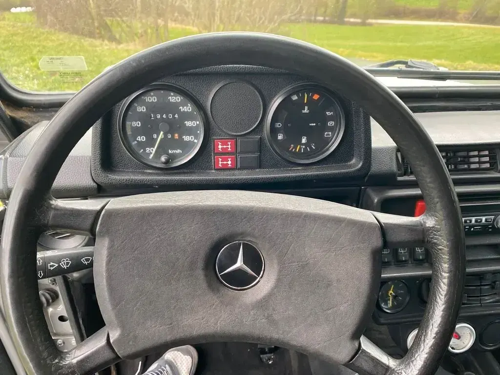 Gebraucht Mercedes G300 147 PS (108 kW) 1985 Grau SUV