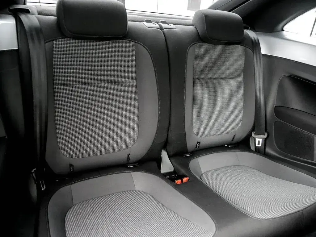 Gebraucht VW Beetle 105 PS (77 kW) 2013 Blau Kleinwagen