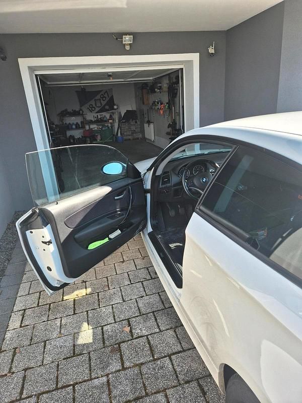 Gebraucht BMW 118 Coupé 143 PS (105 kW) 2007 Weiß Coupé