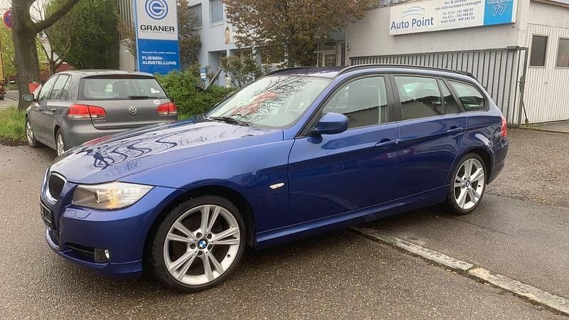 Gebraucht BMW 318 Comfort Edition 143 PS (105 kW) 2010 Blau Kombi