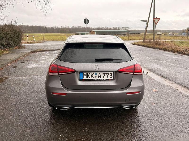 Gebraucht Mercedes A250 224 PS (164 kW) 2018 Grau Limousine