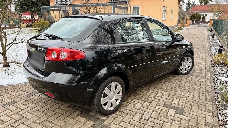 Gebraucht Chevrolet Lacetti 109 PS (80 kW) 2005 Schwarz Limousine