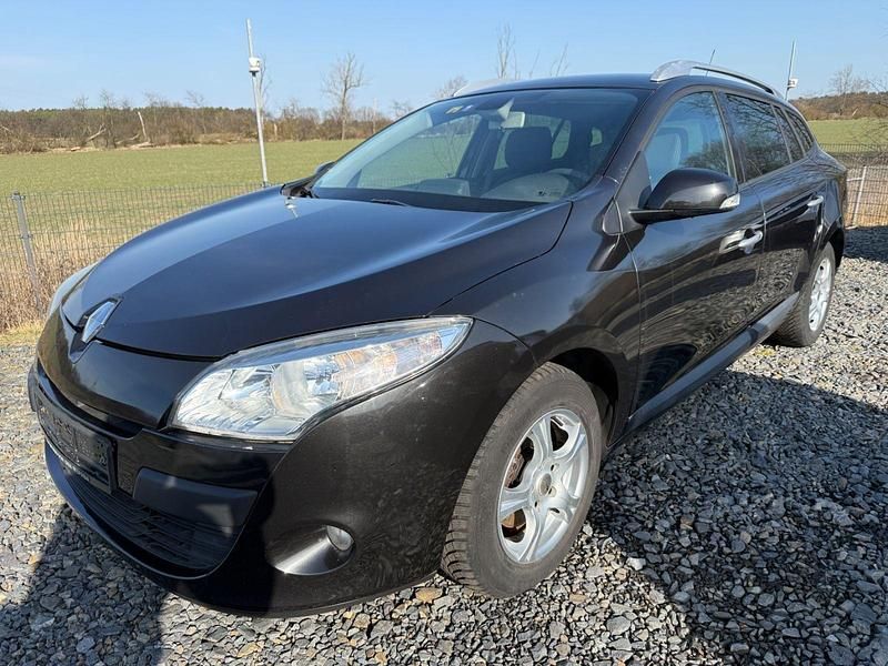 Gebraucht Renault Mégane III 131 PS (96 kW) 2010 Schwarz Kombi