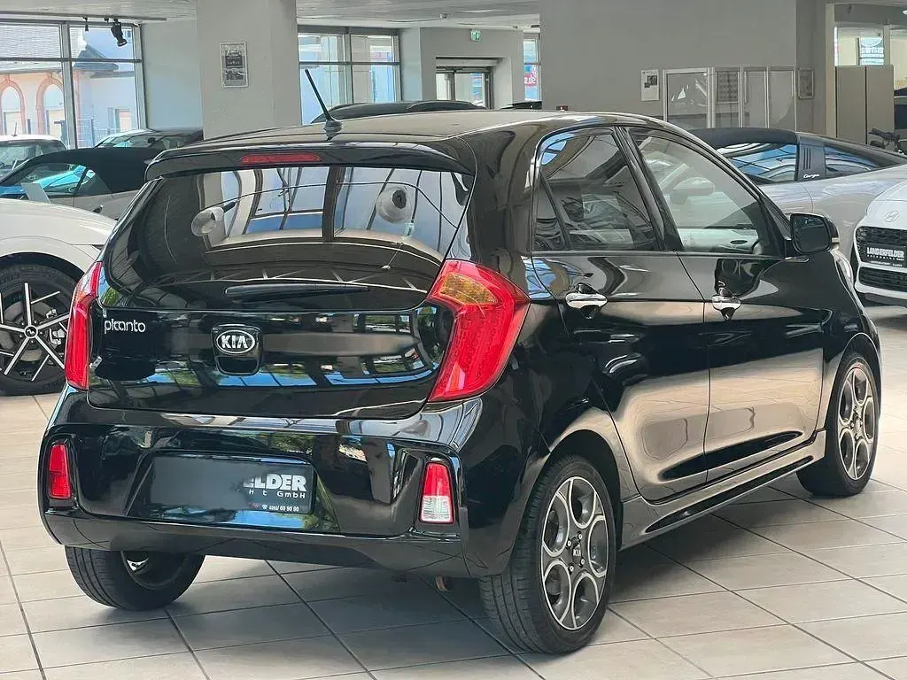 Gebraucht Kia Picanto Spirit 84 PS (61 kW) 2016 Schwarz metallic Kleinwagen