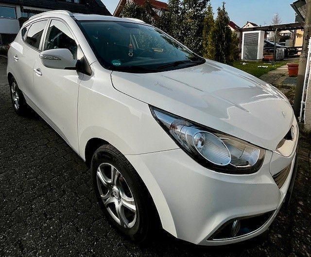 Gebraucht Hyundai ix35 Premium 184 PS (135 kW) 2012 Weiß SUV