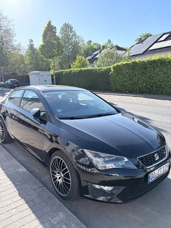 Używany Seat Leon SC FR 179 KM (131 kW) 2013 Czarny Hatchback